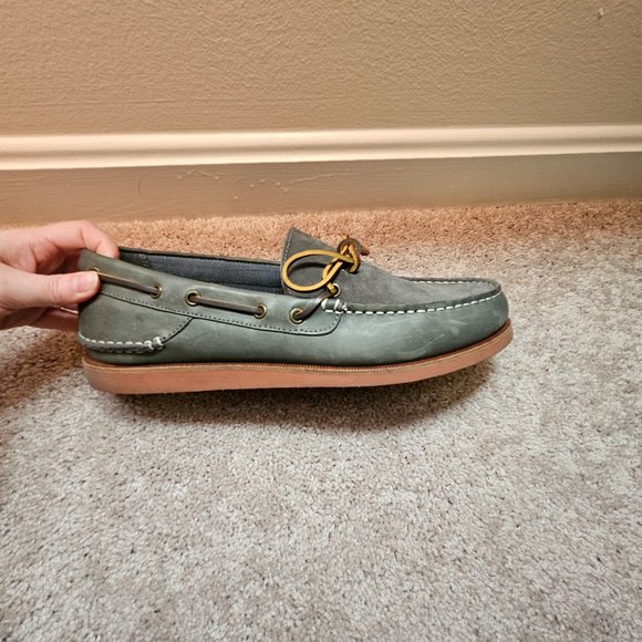 NWOT Men's Tommy Hilfiger Gray Leather Boat Shoes - Picture 3 of 9